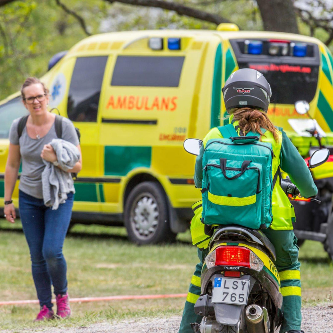 En dag i livet som ambulanssjukvårdare: Att rädda liv i kritiska situationer | Ansök idag | Medlearn.se
