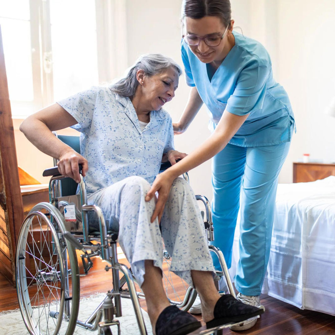Vad är skillnaden mellan vårdbiträde och sjuksköterska? | Ansök idag | Medlearn.se