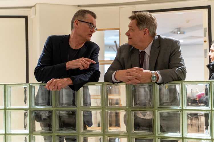 Generaldirektören besökte Medlearns ambulanssjukvårdarprogram | Medlearn.se