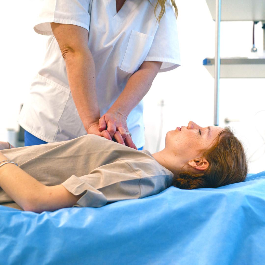 Studera Anestesi, infiltrationsanestesi och HLR | YH Kurs | Yrkeshögskolan | Medlearn.se